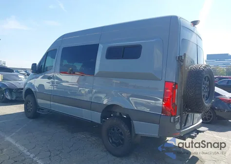 2024 Mercedes-Benz Sprinter 2500 Standard Roof 4-Cyl Diesel Ho z USA, uszkodzony, nr VIN W1W4NBVY8RT163606